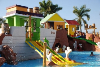  Children's slides 